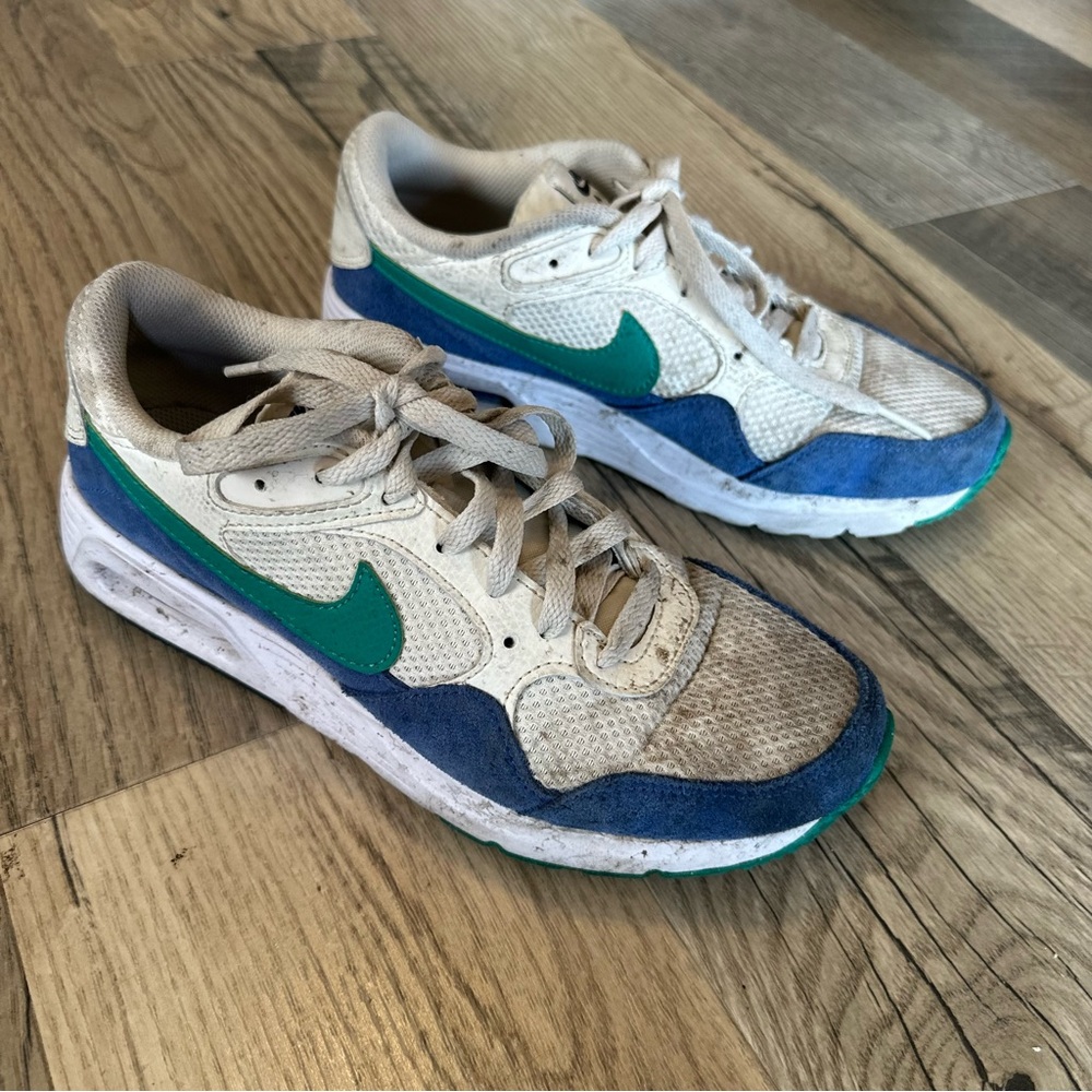 Well Worn Nike Retro Mesh & Suede Sneakers in Cream Size 7.5